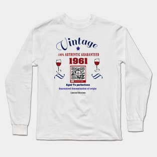 wine lovers made in 1961 Long Sleeve T-Shirt